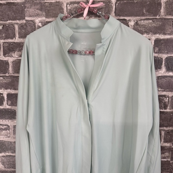 Aday Something Borrowed Shirt snap button up mint green nylon - Picture 2 of 11
